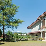 Urbanview Hotel Syariah Villa Sm Cisarua Puncak By Reddoorz