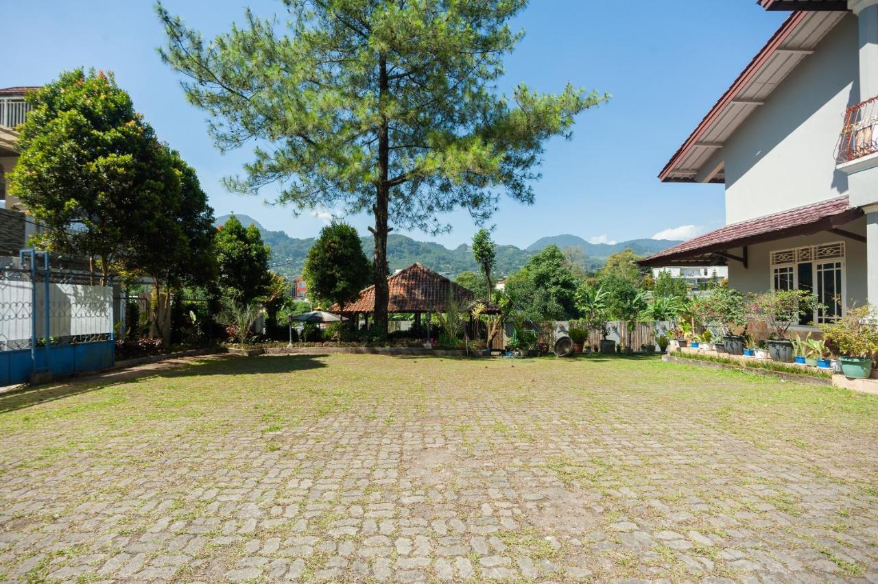 Urbanview Syariah Sm Cisarua Puncak By Reddoorz Hotel 3*